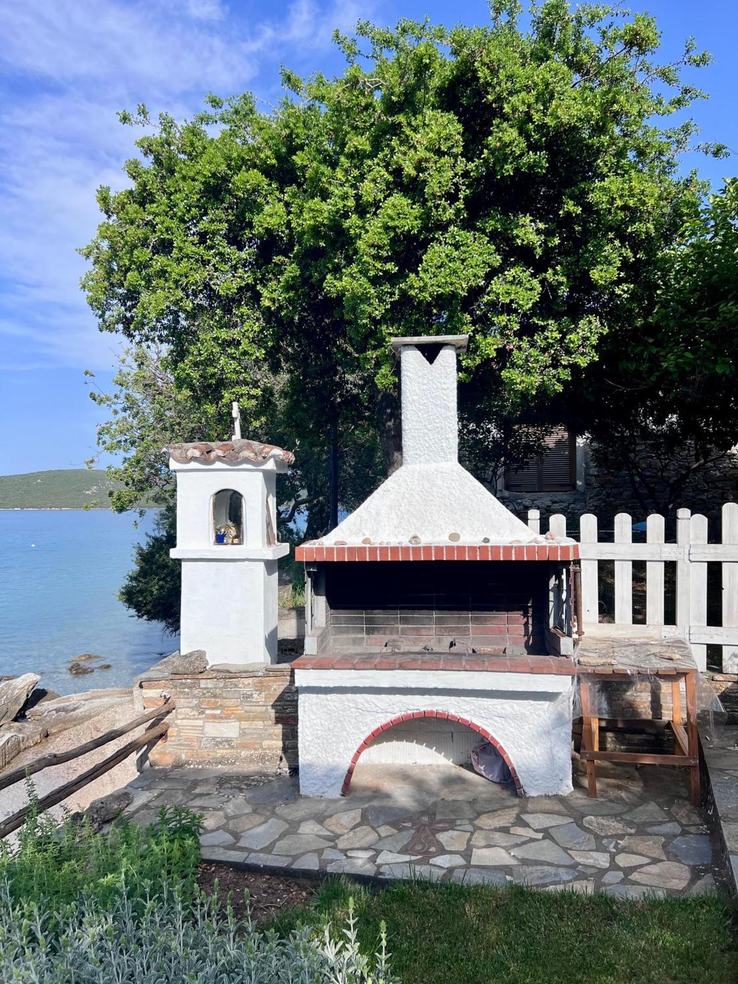 Villas Nies Sourpi Exteriör bild