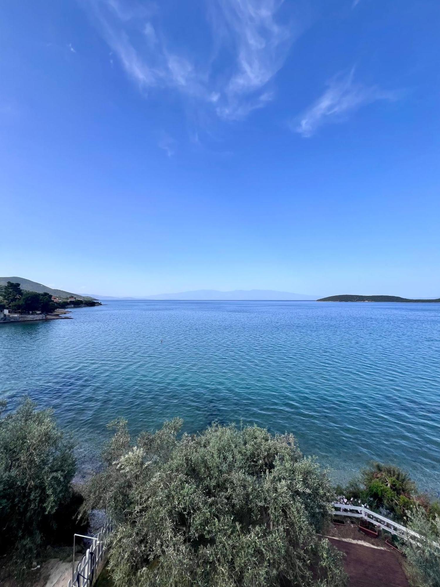 Villas Nies Sourpi Exteriör bild